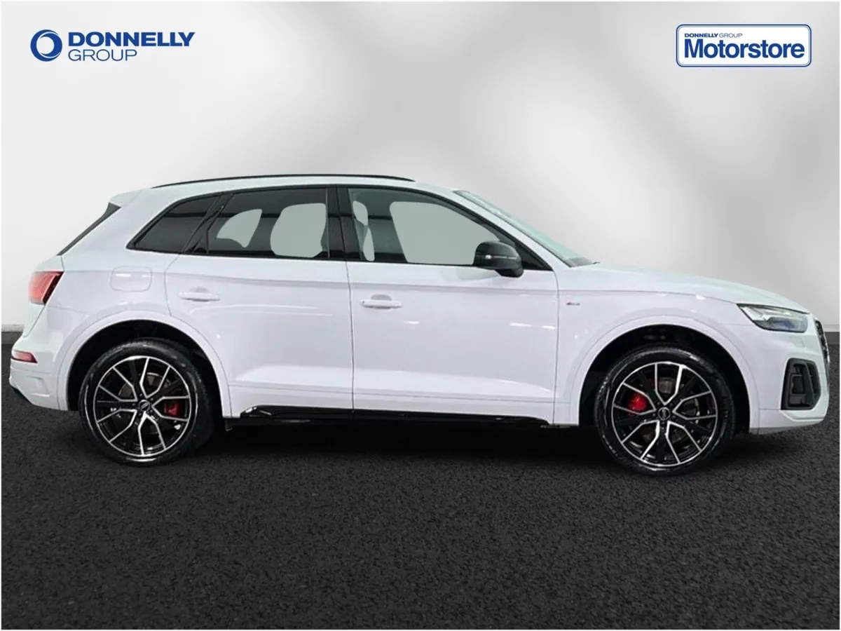 Audi Q5 Estate Special Editions Edition 1 - Image 3