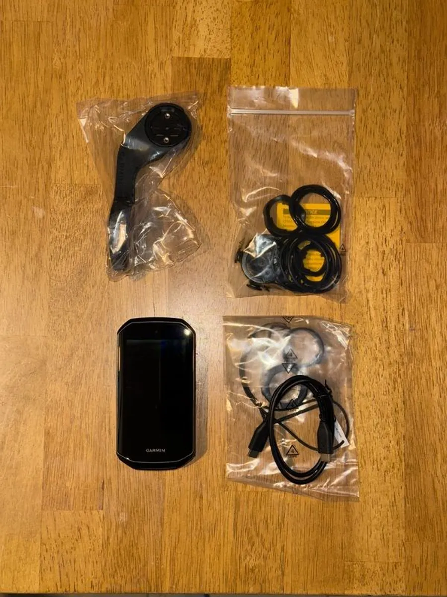 Garmin Edge 1050 & Varia Radar Light (as new) - Image 2