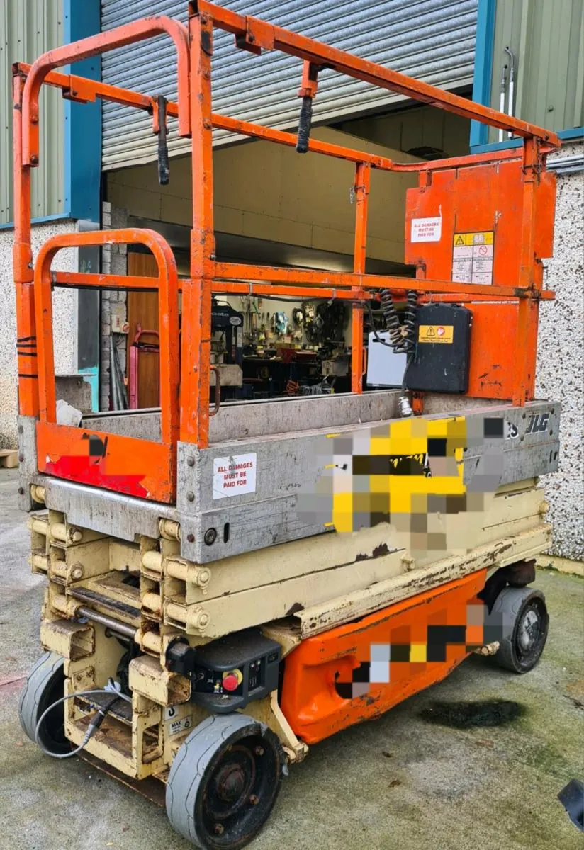 JLG 1930ES electric scissor lift - Image 2