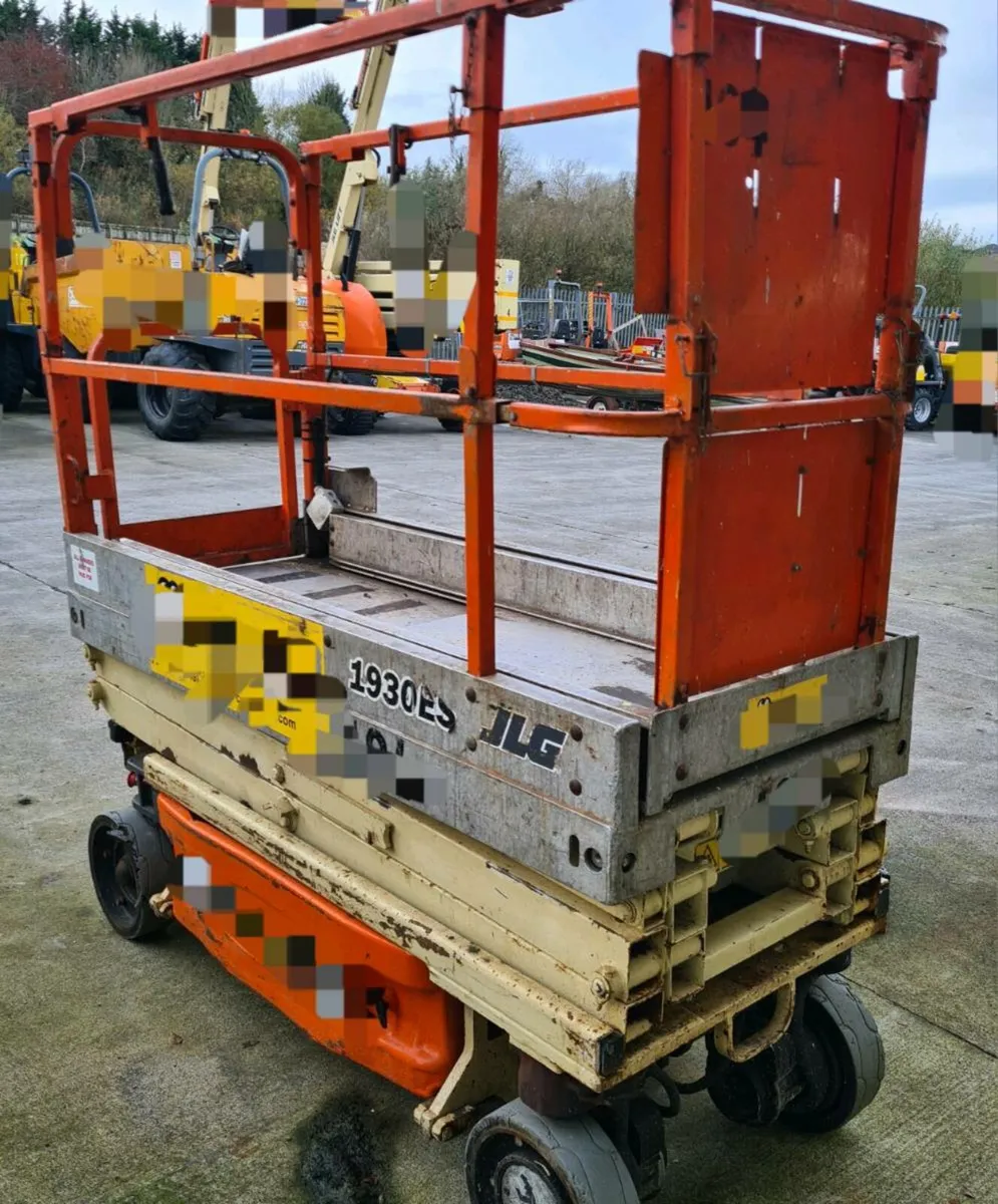 JLG 1930ES electric scissor lift - Image 4