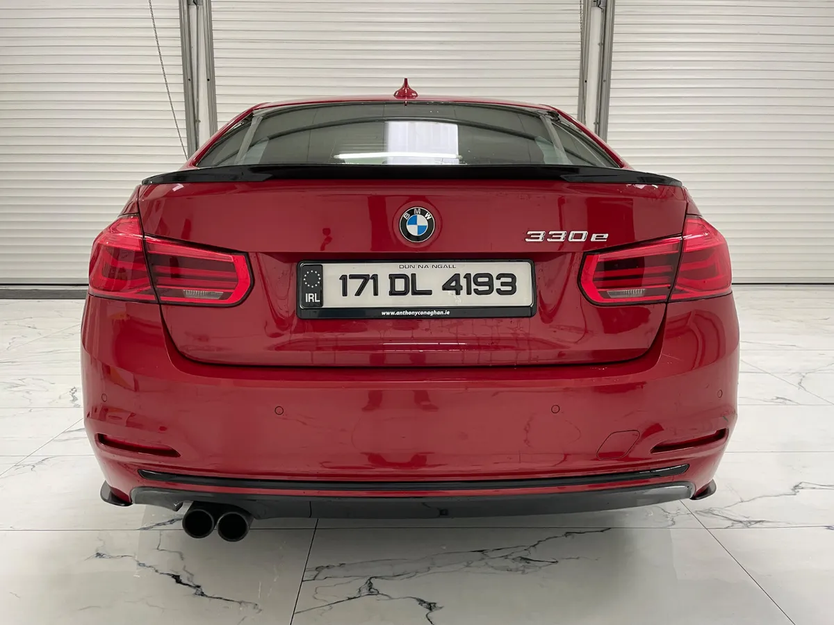 BMW 3-Series 2017 - Image 4