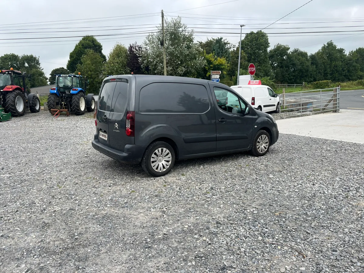 2018 Citroen Berlingo 3 seater - Image 3