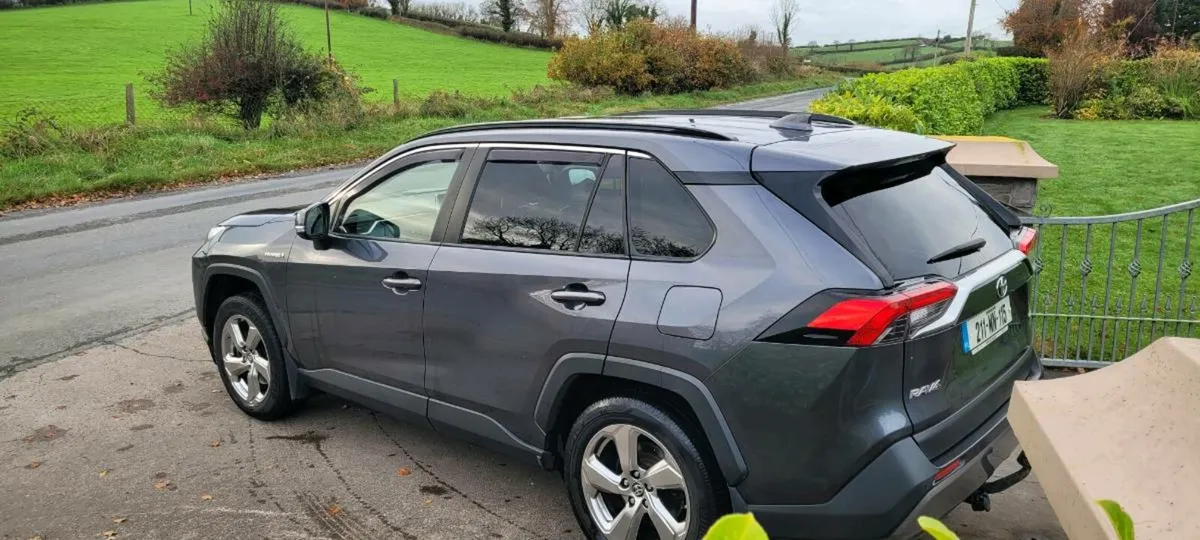 Toyota rav4 awd - Image 3