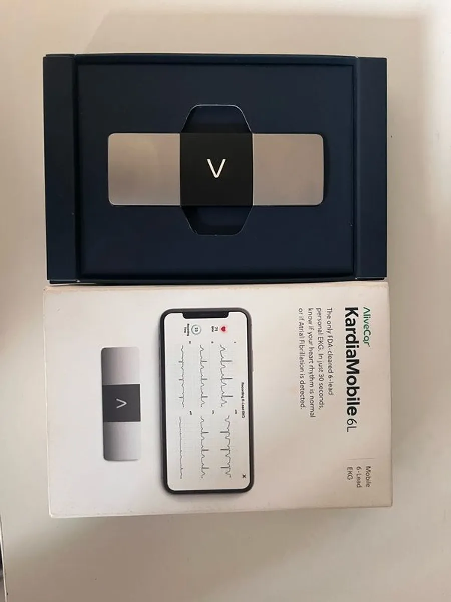 KardiaMobile 6 lead ECG - Image 1
