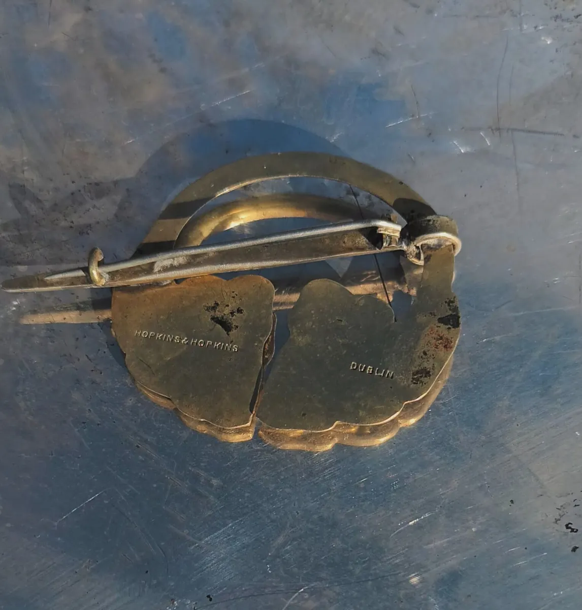 Large brass Dublin Tara brooch, Freepost D18 - Image 3