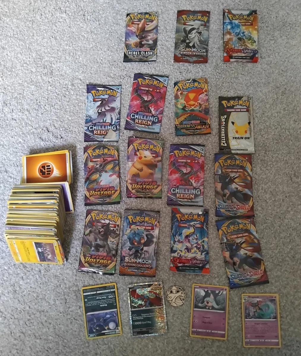 268 Pokemon cards & Charzard coin. - Image 2