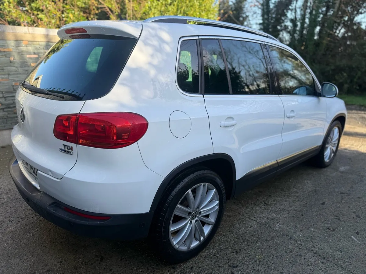 2015 Volkswagen Tiguan High-line - Image 4