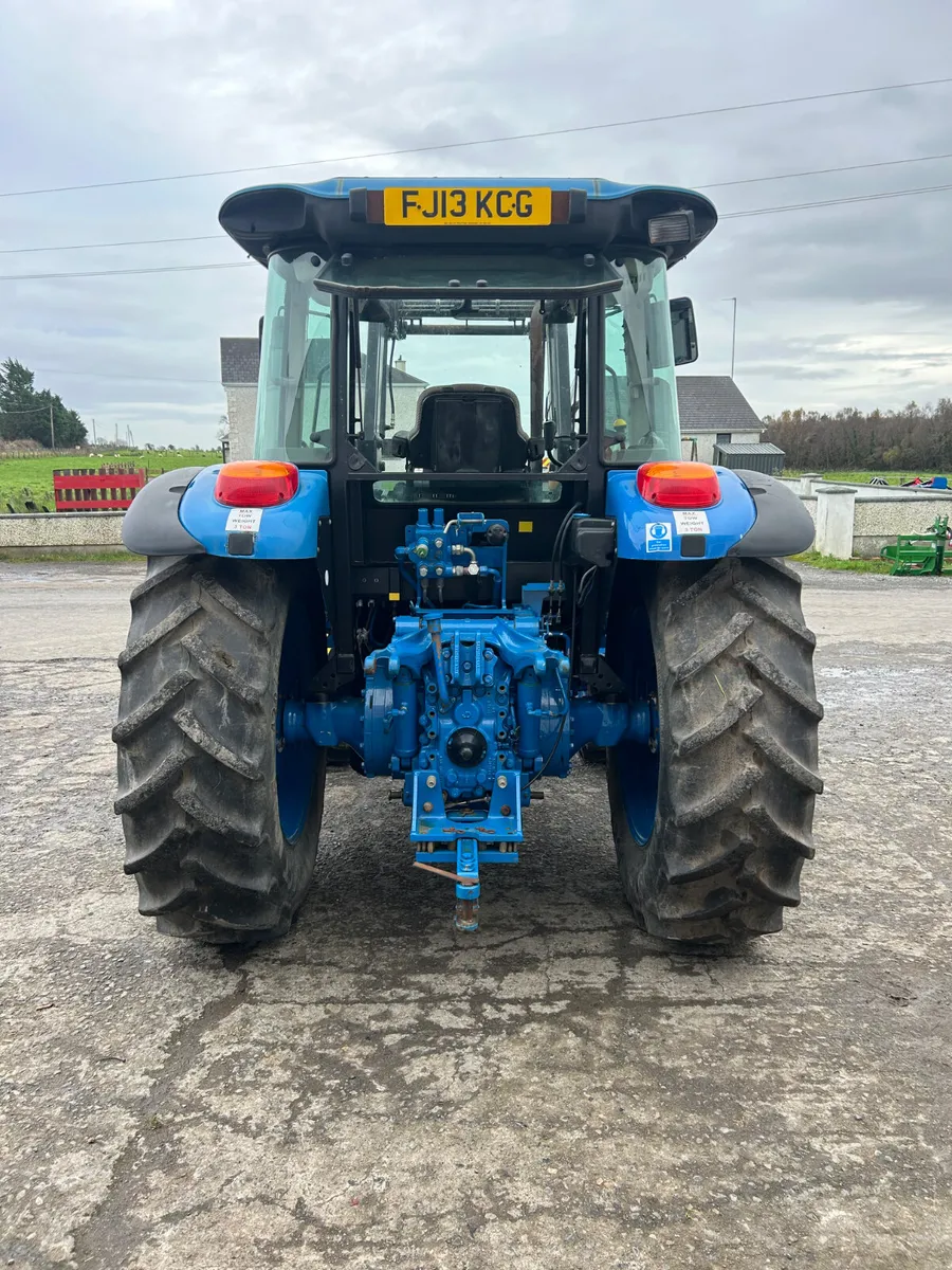 2013 John Deere 5090m c/w Loader - Image 4
