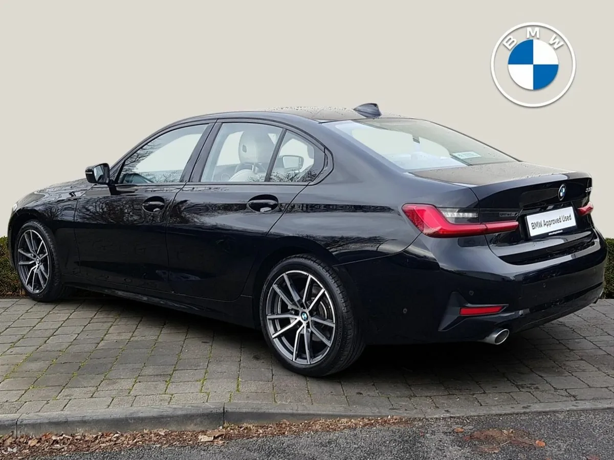 BMW 3-Series 318d Sport - Image 2
