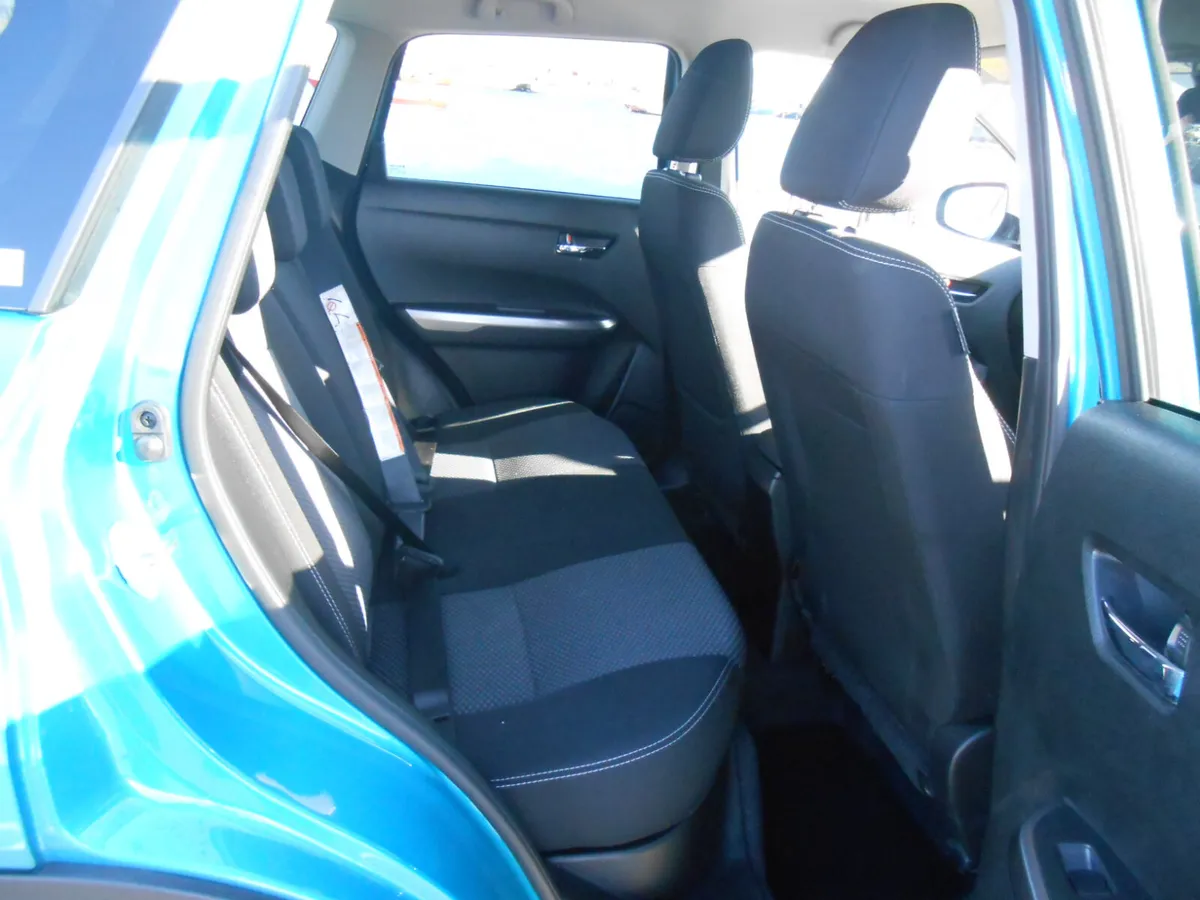Suzuki Vitara 1.4 Mild hybrid SUV SZ 4 Manual 2021 - Image 4