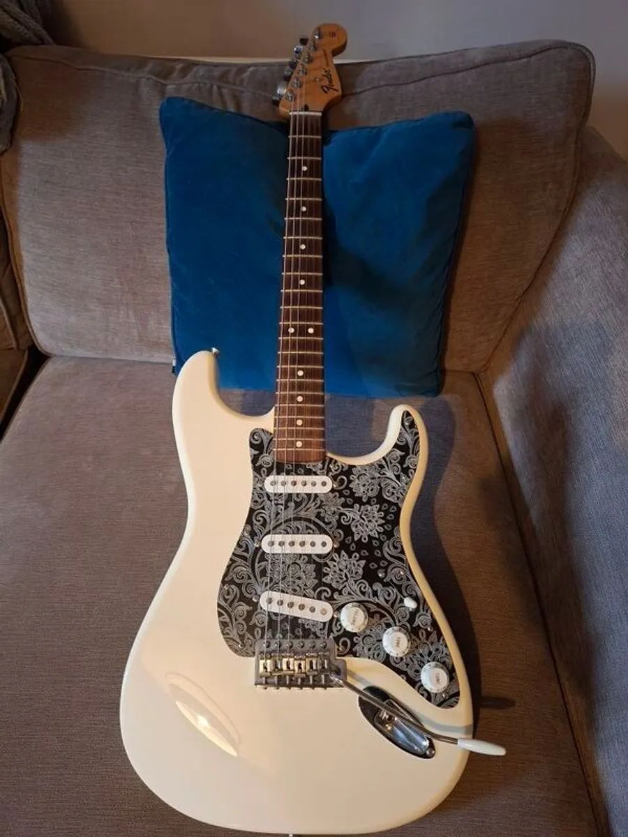 Fender Stratocaster - Image 1