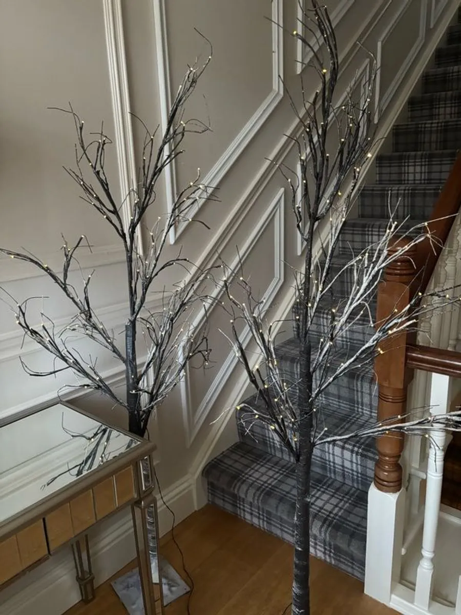 2 No. Pre lit electric twig tree - Image 2