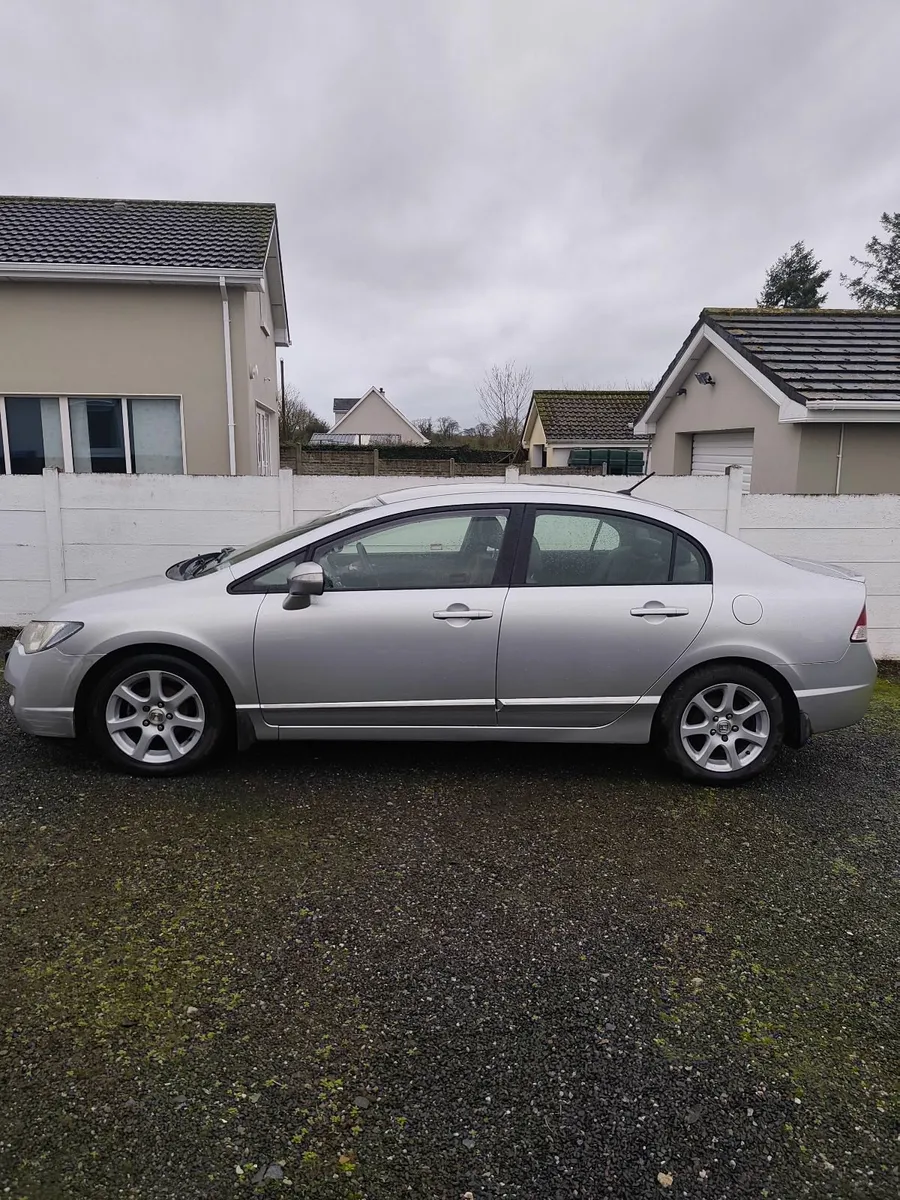 Honda Civic 2009 - Image 4