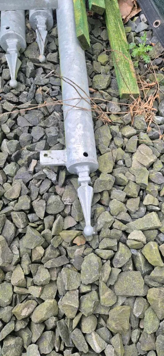 Galvanised flag poles - Image 2