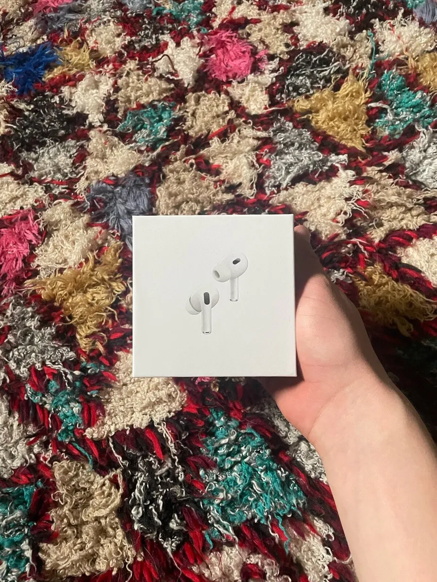 *GENUINE* AirPods Pro (2nd gen) - Image 1