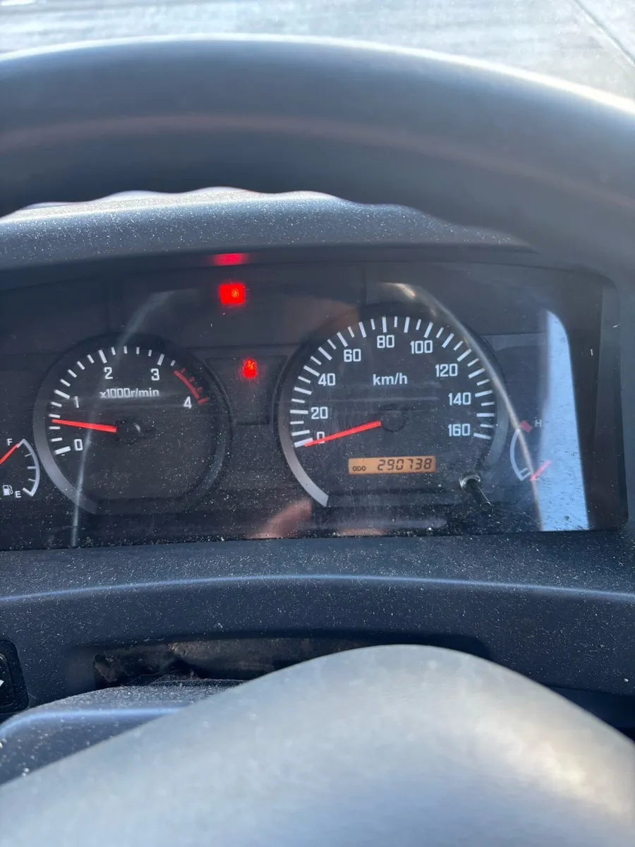 Isuzu 7.5 ton npr 2014 - Image 1