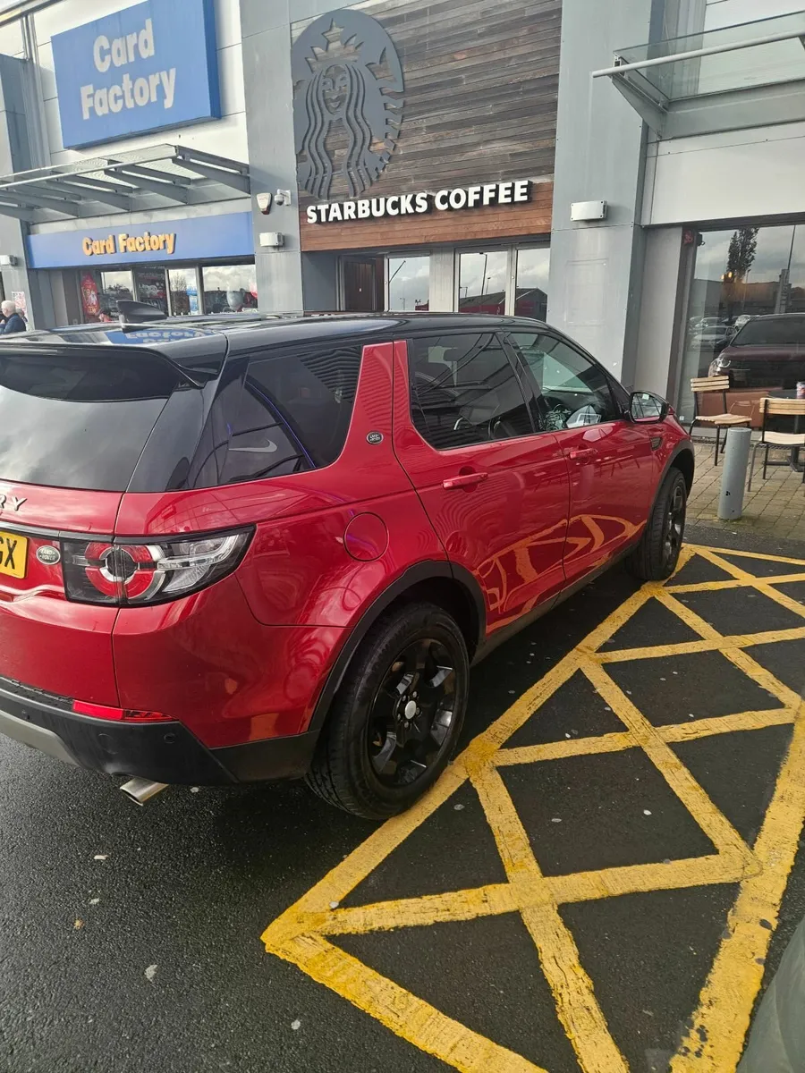 Land Rover Discovery Sport 2018 - Image 4