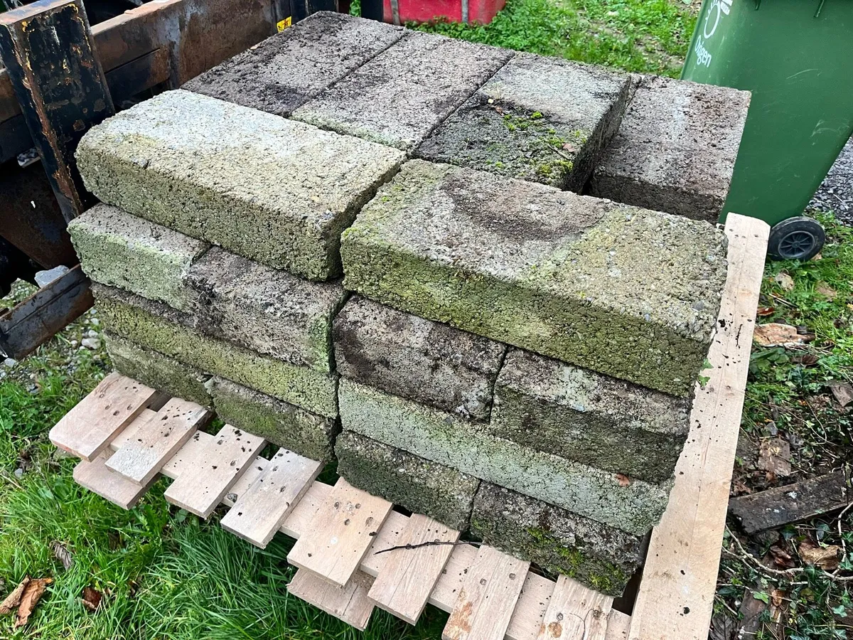 Concrete blocks - Image 2