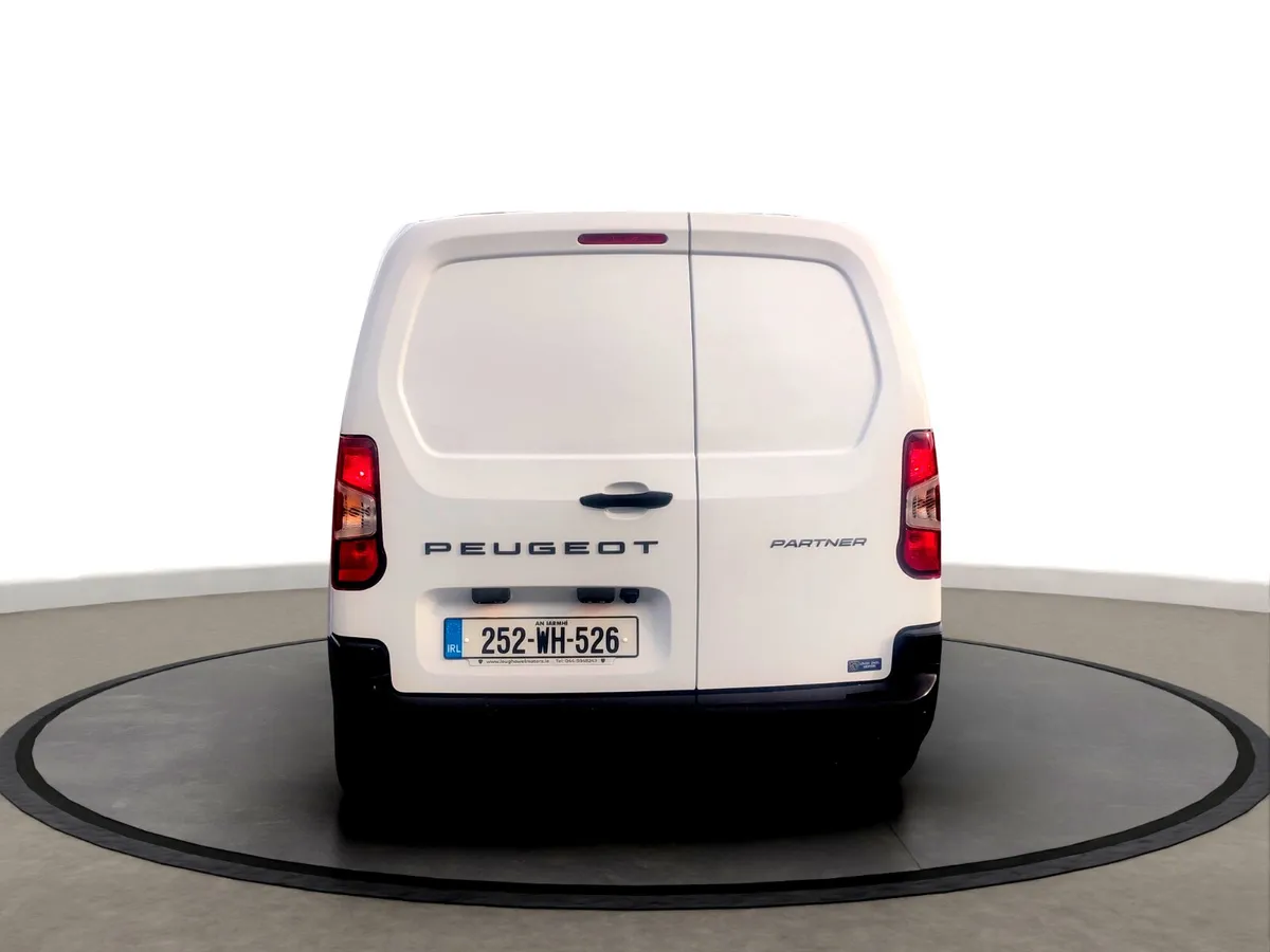 Peugeot Partner Professional - Image 2