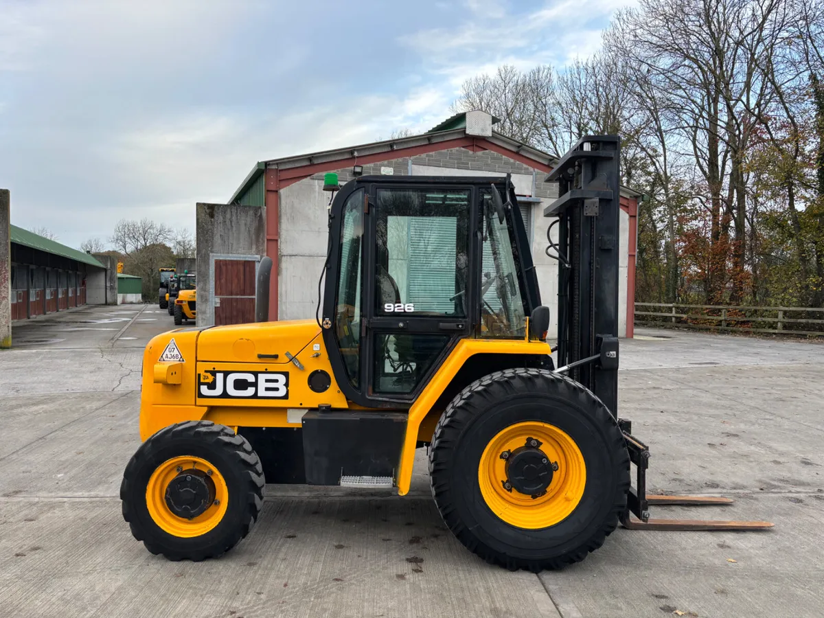 2014 JCB 926 Rough Terrain Forklift - Image 3