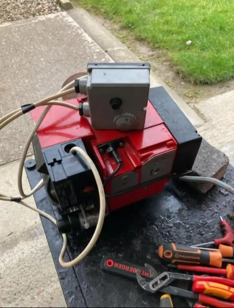 Oil burner - Image 3