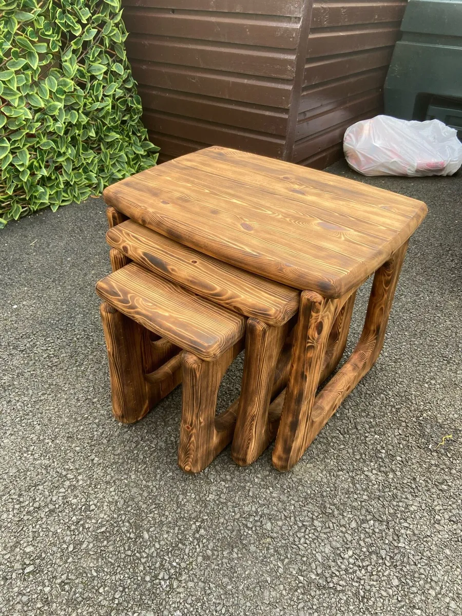 Nest of tables - Image 2