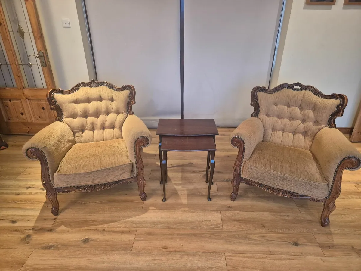 Set of  Vintage occasional tables - Image 2