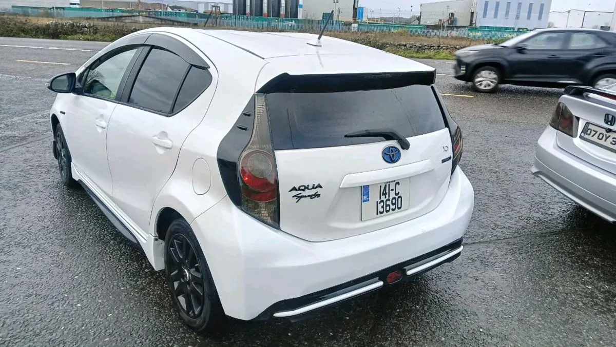 Toyota Aqua Sport AUTO - Image 2