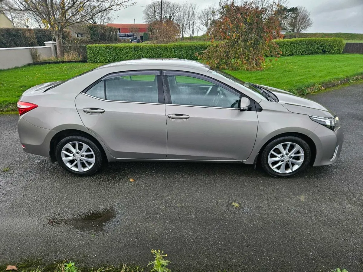 162 Toyota Corolla - Image 2