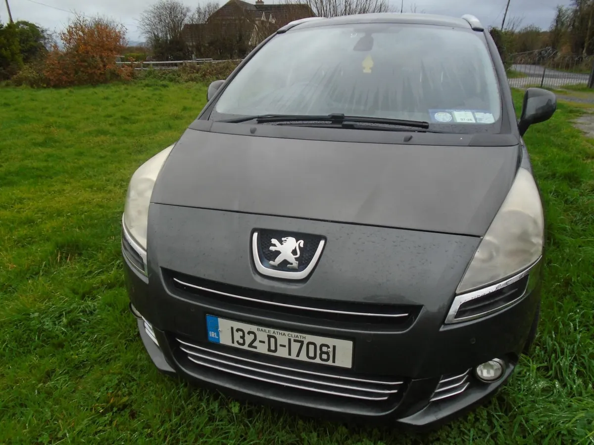 7 Seater Peugeot 5008 - Image 2