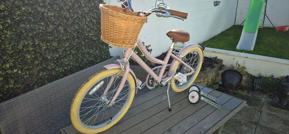 childs Bike - Image 1