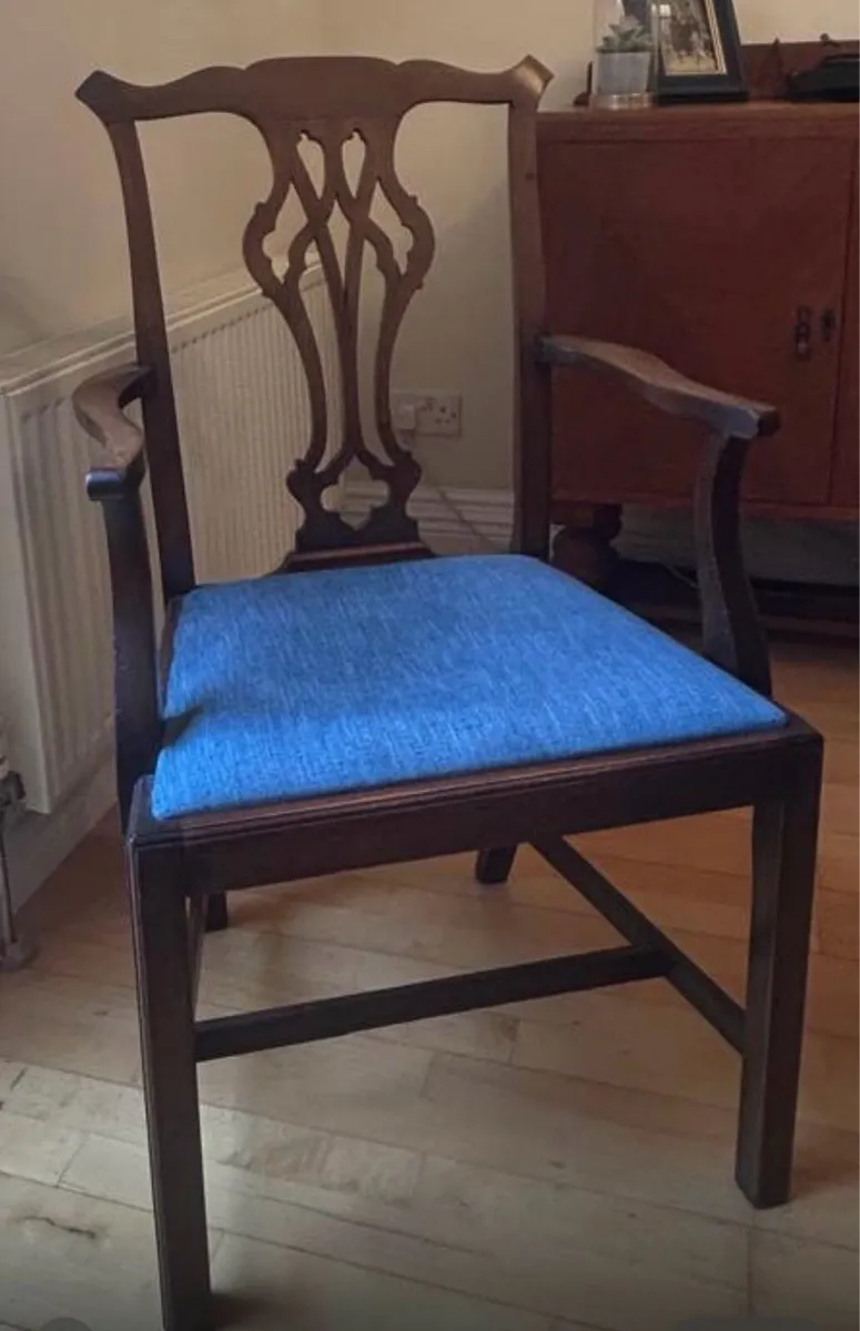 Dining room chairs solid oak - Image 1