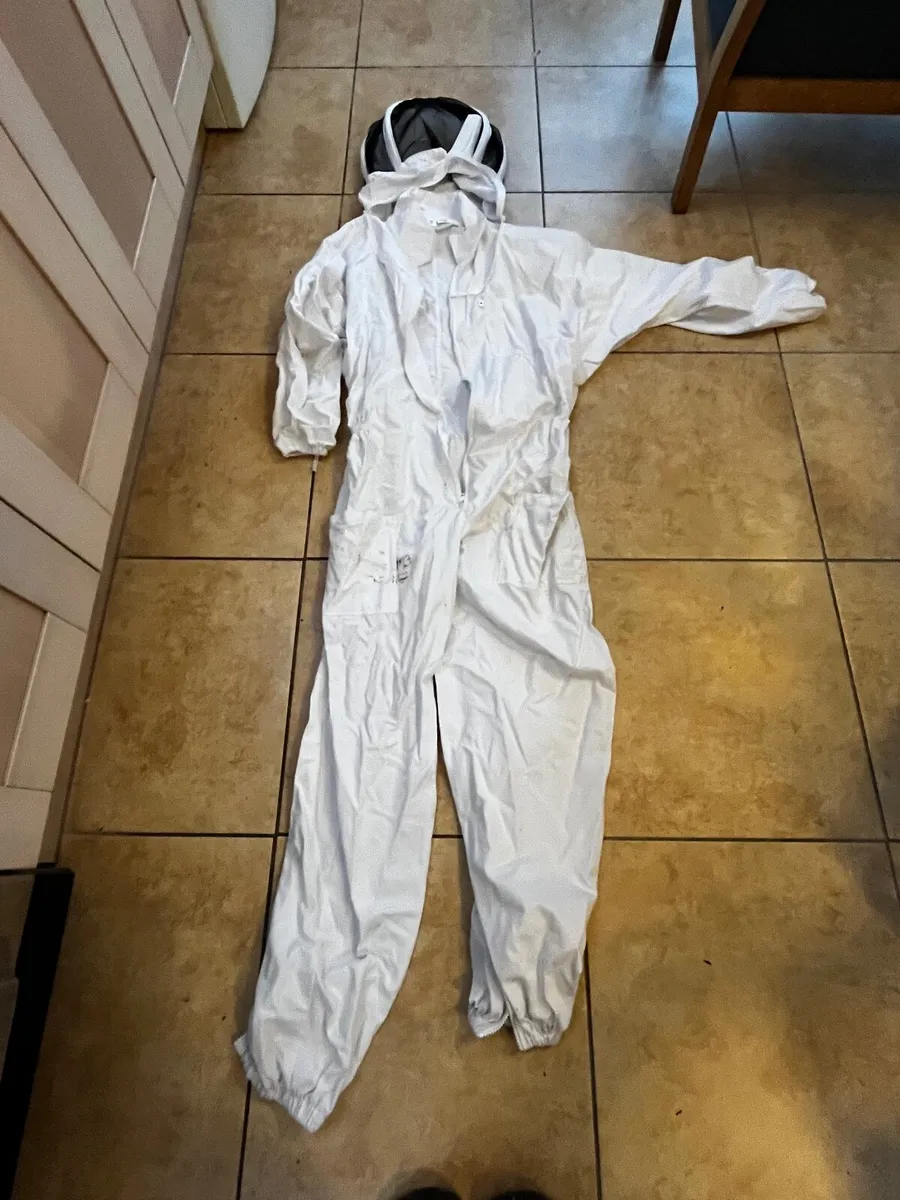 Beekeeping equipment - Image 2