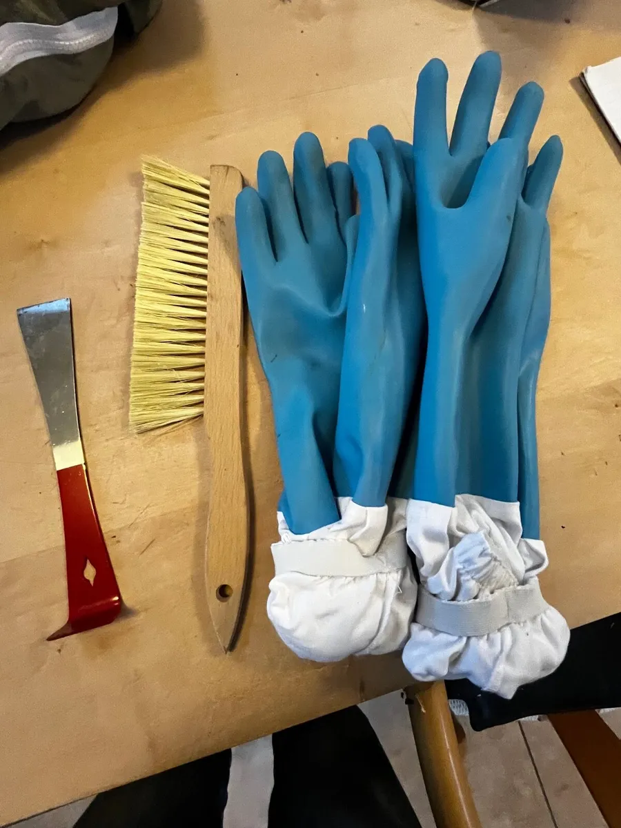 Beekeeping equipment - Image 3