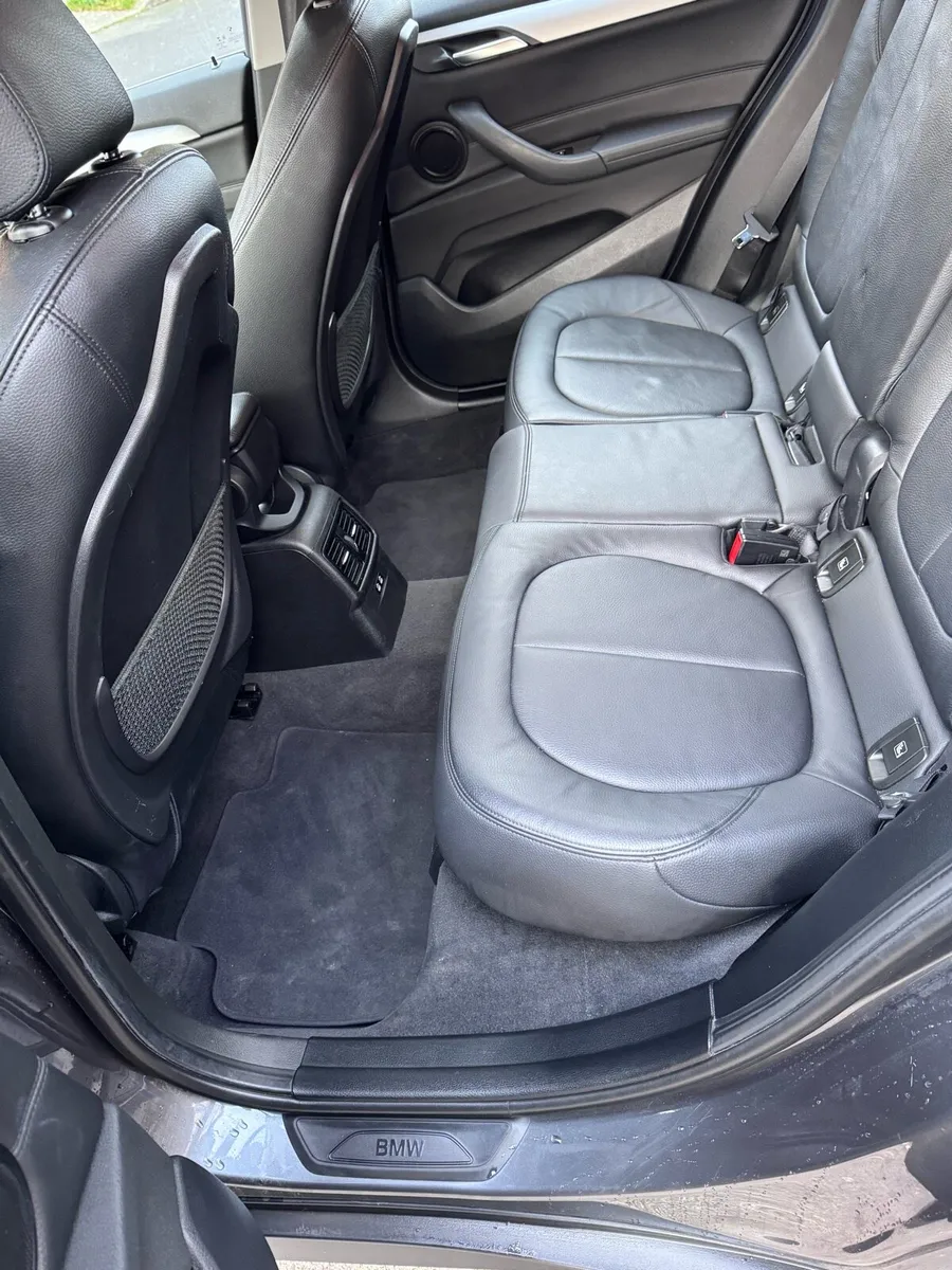 BMW X1 2019 Automatic - Image 2