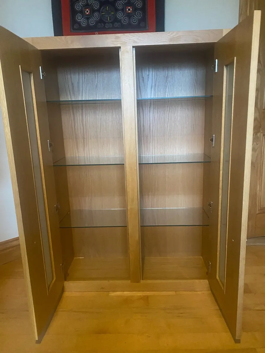 Two Solid oak cabinets - Image 3