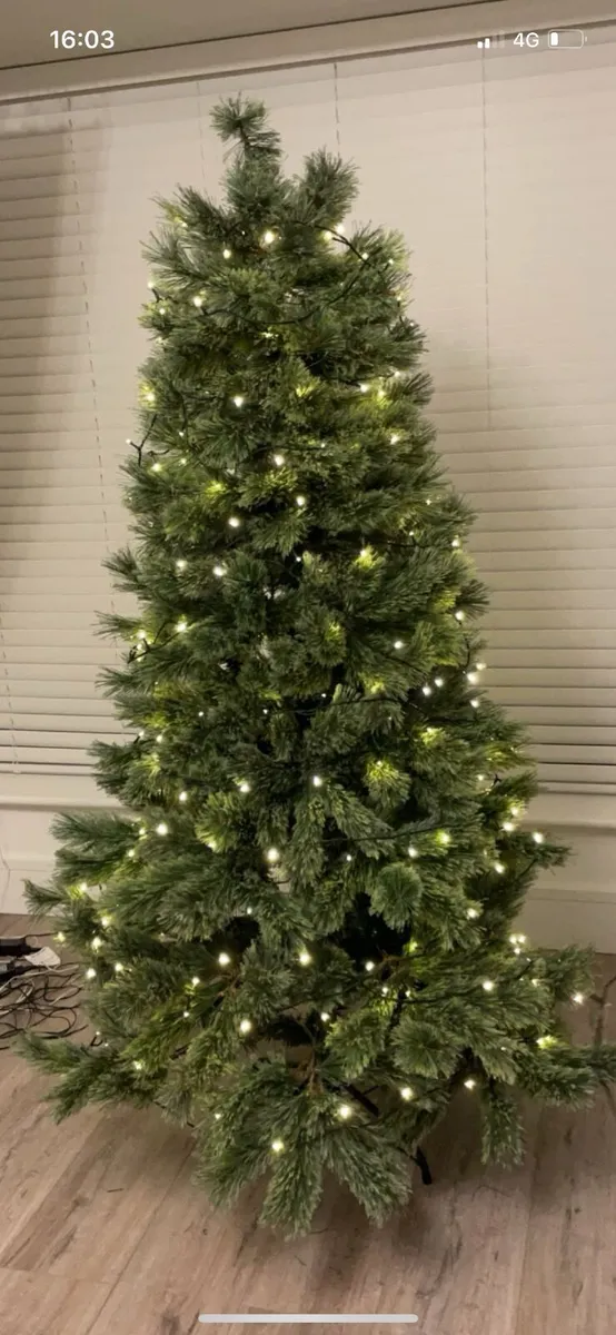 Christmas Tree 6ft - Image 1