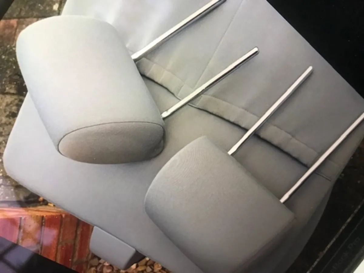 VW Transporter double seat + Custom Covers 2 + 1 - Image 4