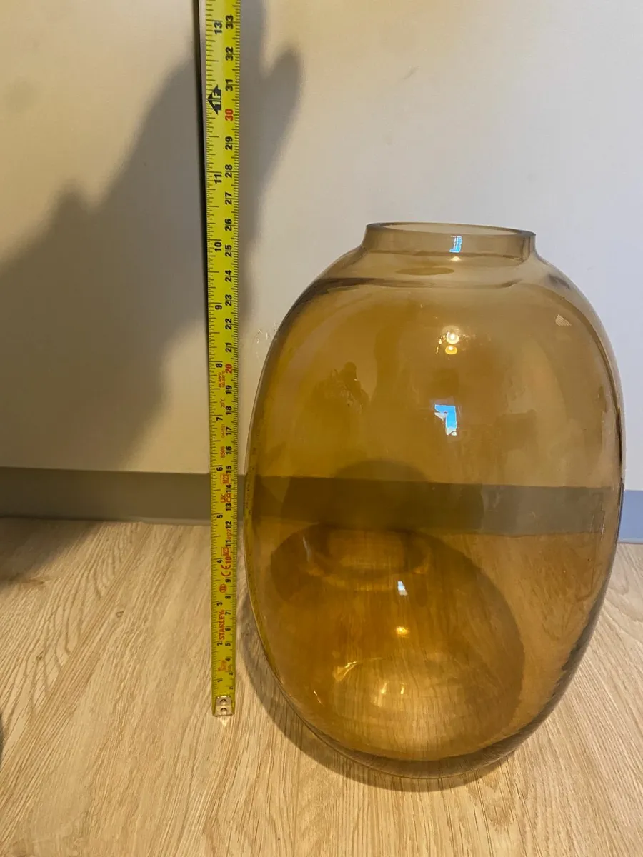 Large 3 Amber Vases - Image 3