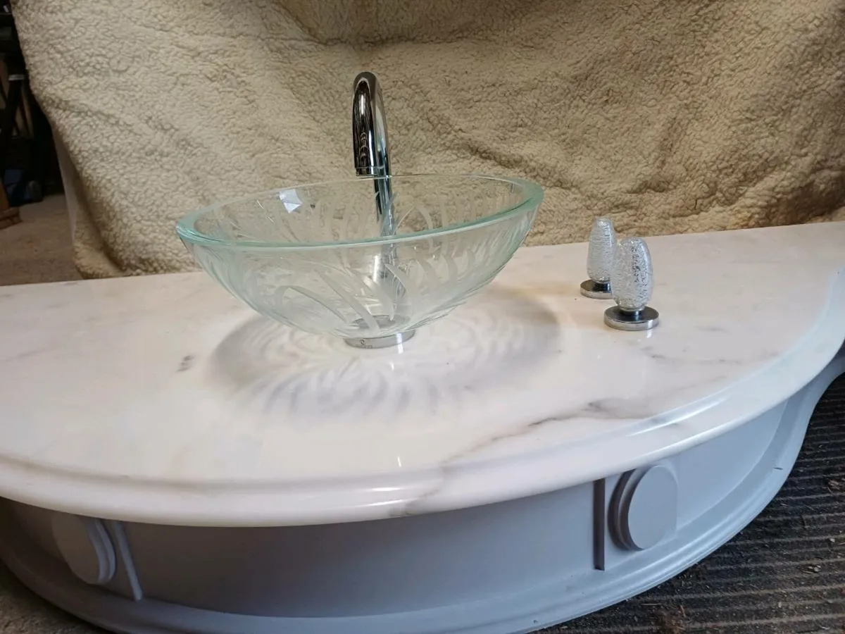Luxury sink - Image 1
