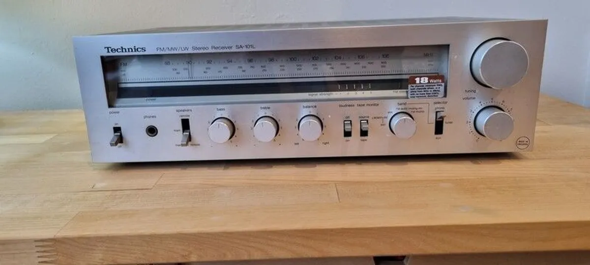 Technics SA-101 AM/FM Stereo Receiver - Image 2