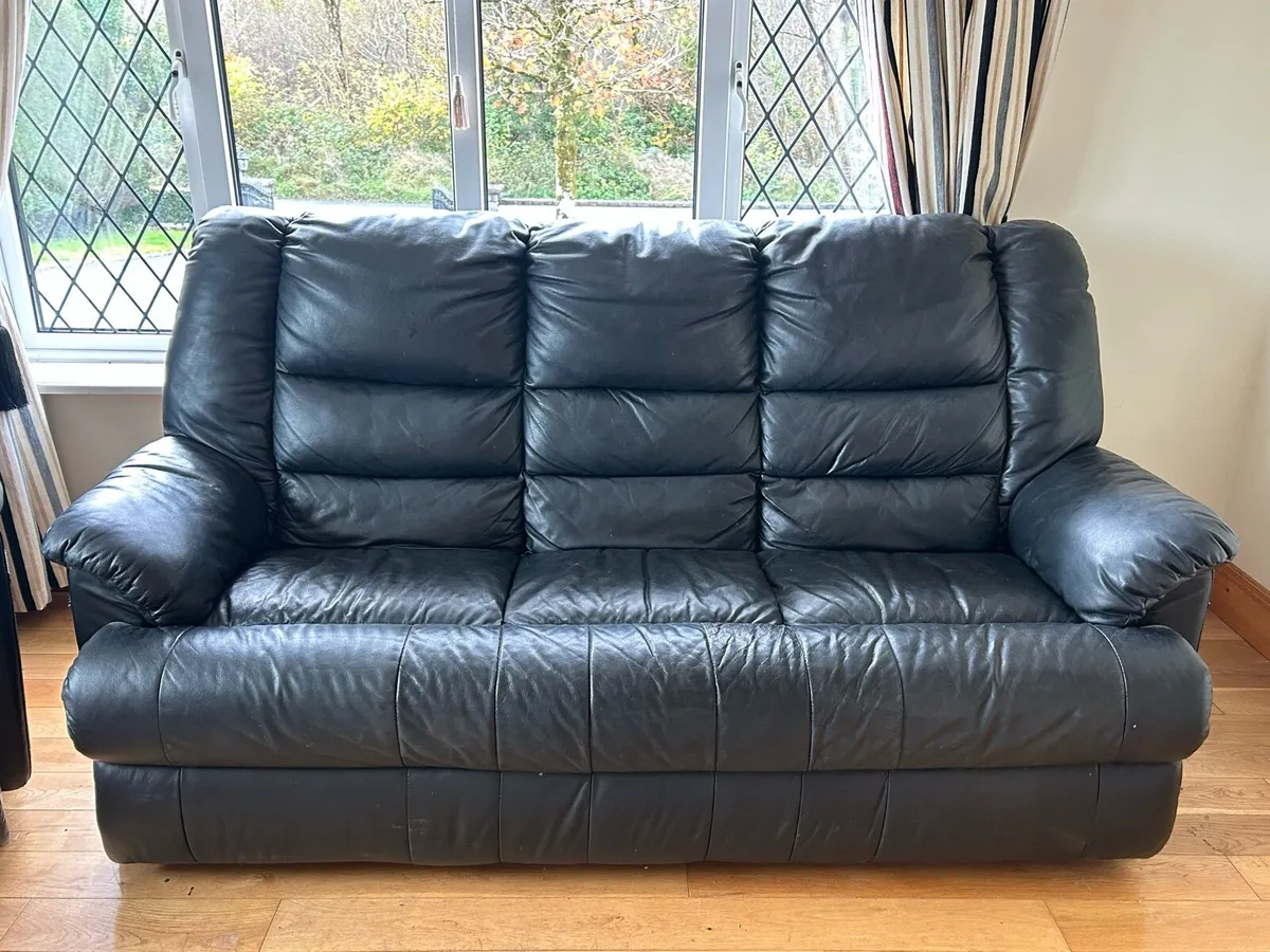 Leather style couch + 2 Recliners - Image 2