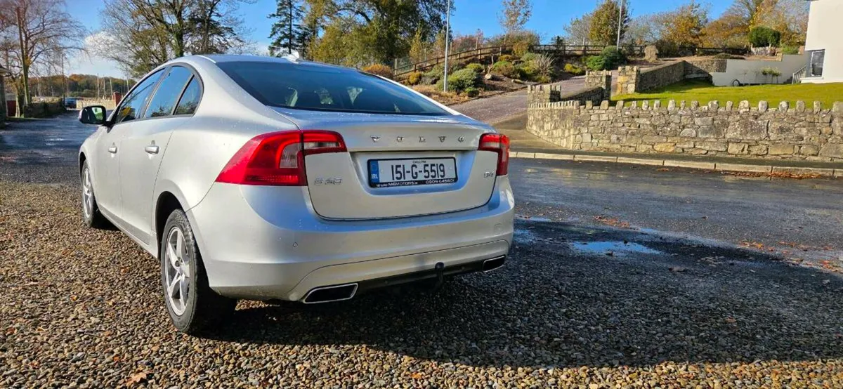 2015 Volvo S60 diesel  saloon - Image 3