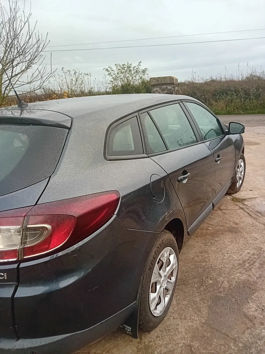 Renault Megane 2011 - Image 1