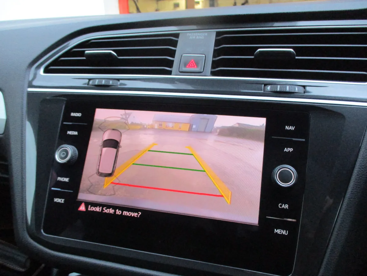 Volkswagen Tiguan 2018  2.0 TDI COMFORTLINE - Image 4