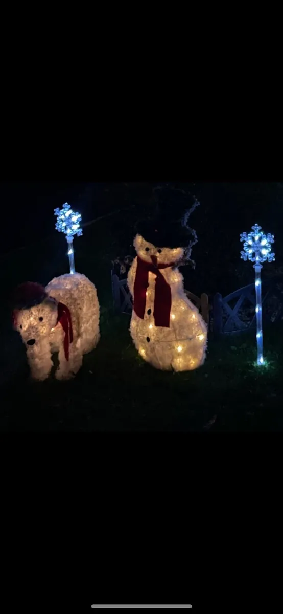Polar bear and Snowman Outdoor Decoration