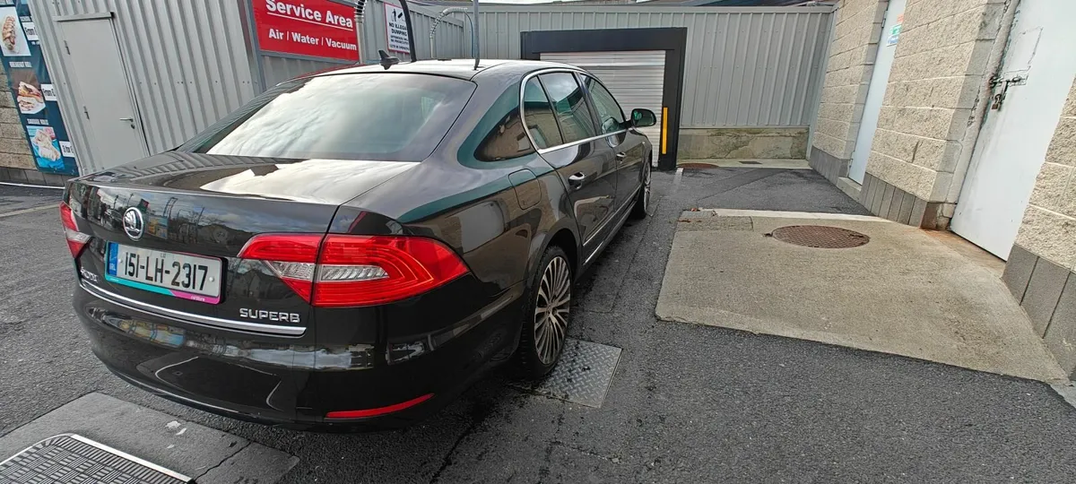 Skoda Superb L&K 2.0 TDI (170HP) Premium Trim - Image 4