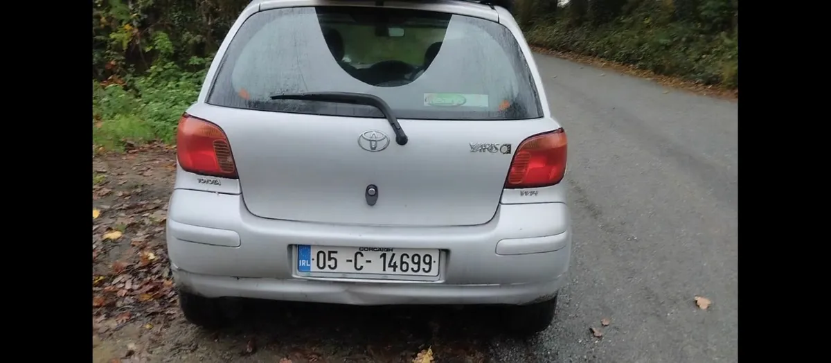 Toyota Yaris 2005 - Image 2