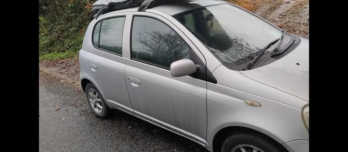 Toyota Yaris 2005 - Image 3