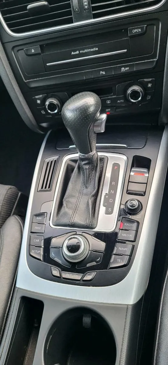 Audi A4 2.0 TDI S-Line Avant - Image 2